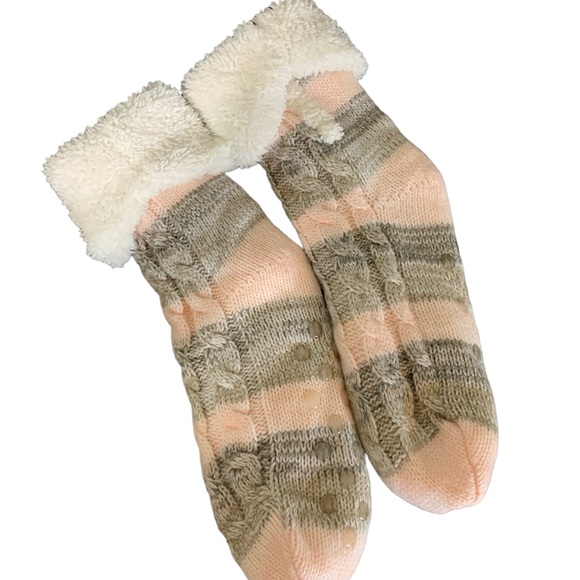 Adult Cable Knit Slipper Socks Size M - Picture 1 of 10